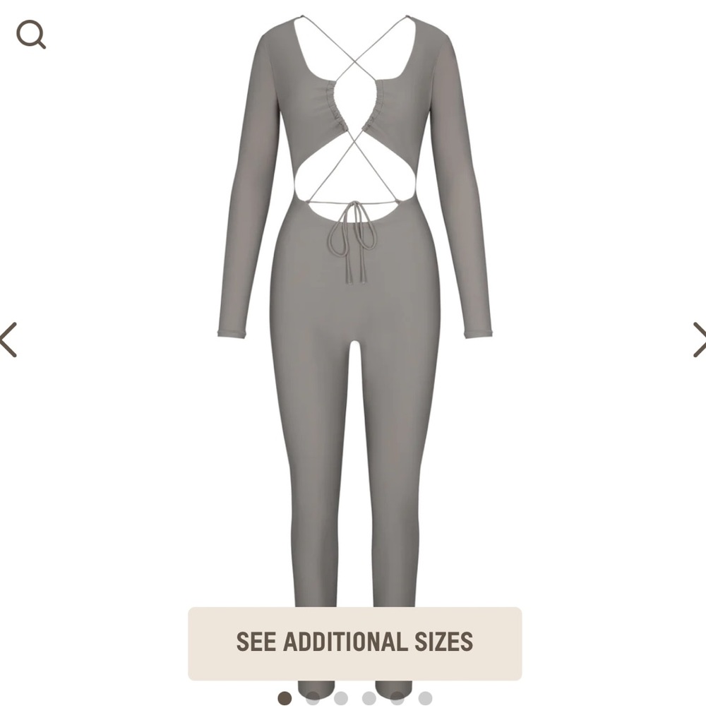 SKIMS LACE UP BODYSUIT IN Gray